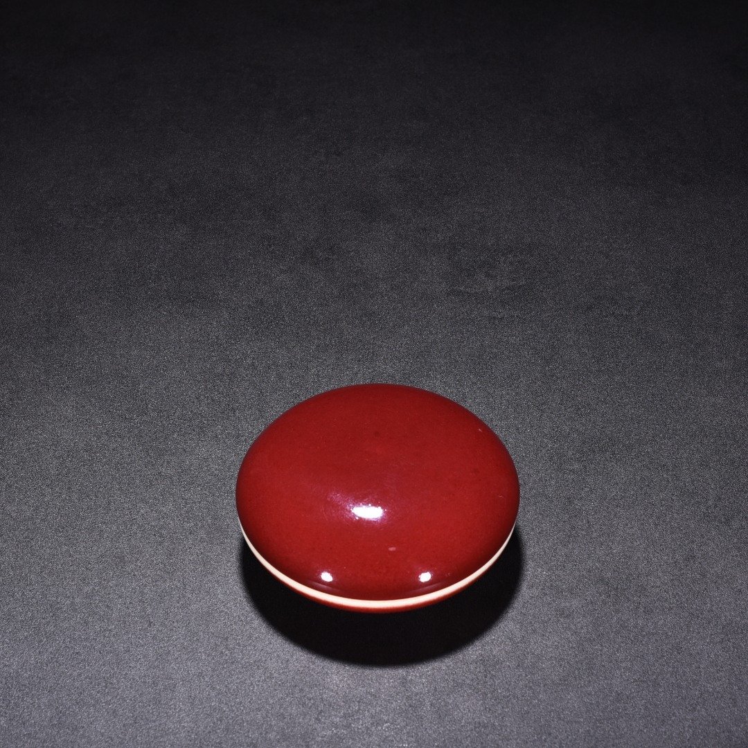 Qing Dynasty Kangxi cowpea red glaze beauty drunken study box