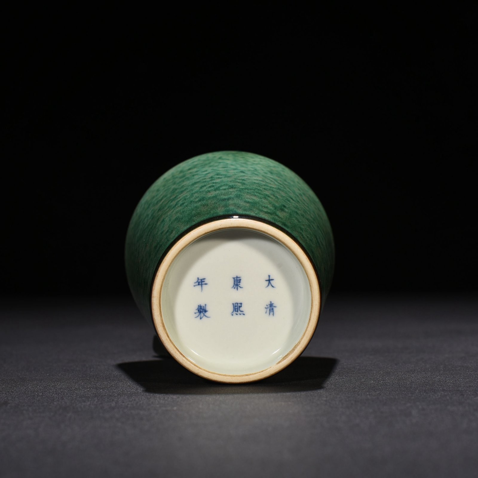 Qing Dynasty Kangxi Langtingjilang Kiln Green Glaze Panlong Vase Cowpea Red Beauty Drunk