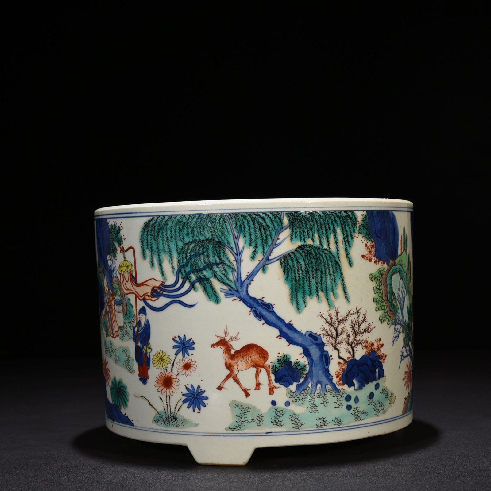 Qing Dynasty Kangxi blue and white multicolored Eight Immortals three-legged Burner