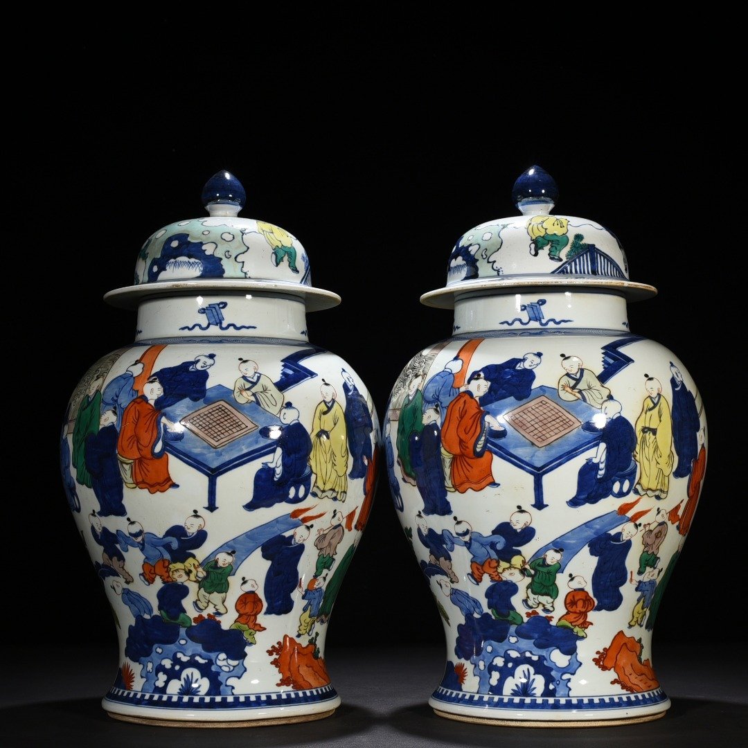 Qing Dynasty Kangxi blue and white five-color piano chess calligraphy and painting jar