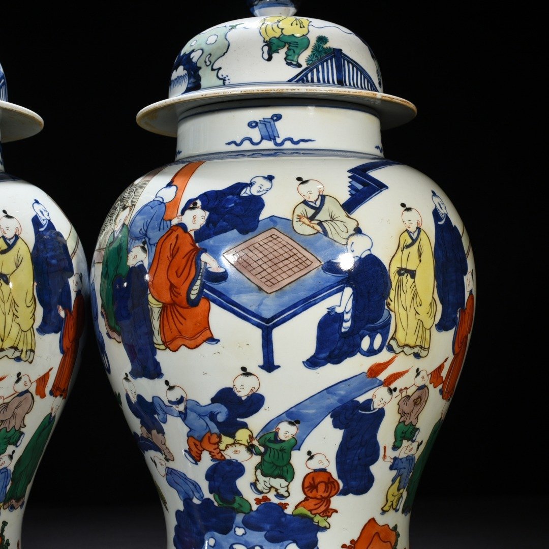 Qing Dynasty Kangxi blue and white five-color piano chess calligraphy and painting jar