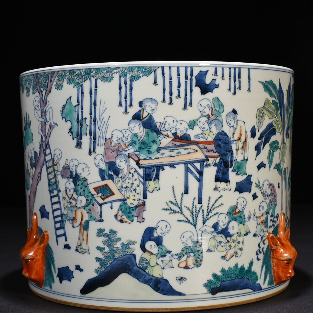 Qing Dynasty Kangxi blue and white colorful hundred sons making spring baby play pen holder