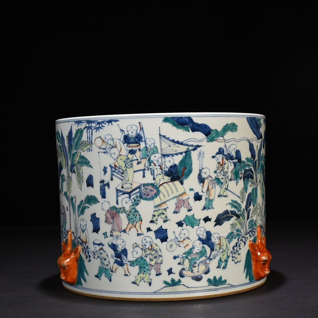 Qing Dynasty Kangxi blue and white colorful hundred sons making spring baby play pen holder