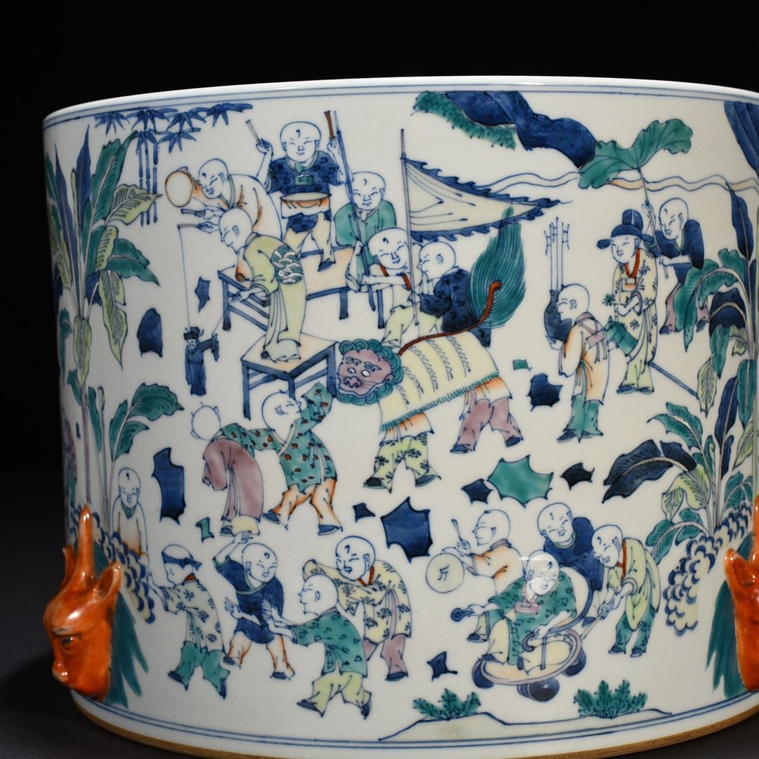 Qing Dynasty Kangxi blue and white colorful hundred sons making spring baby play pen holder