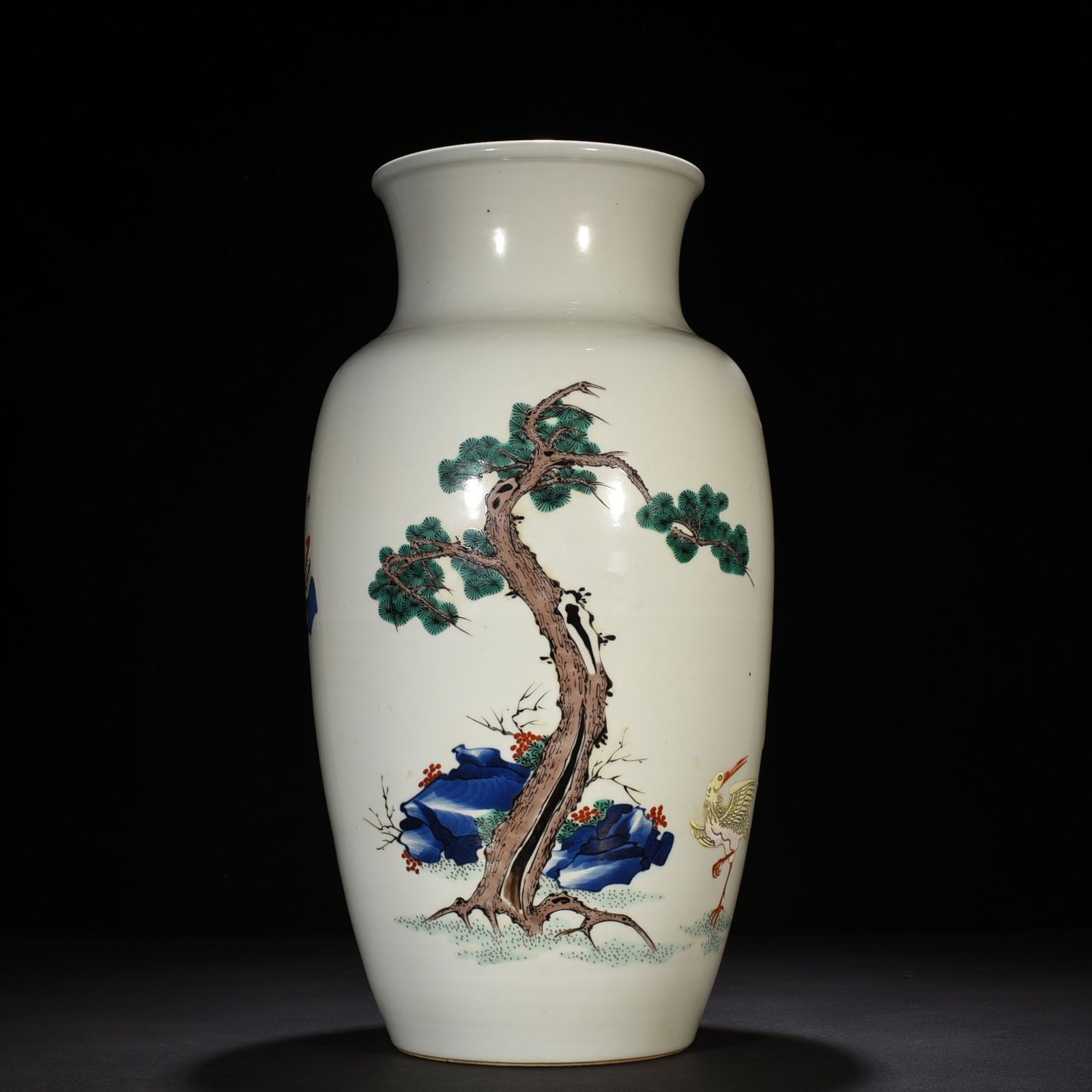 Qing Dynasty Kangxi blue and white multicolored Western figure vase