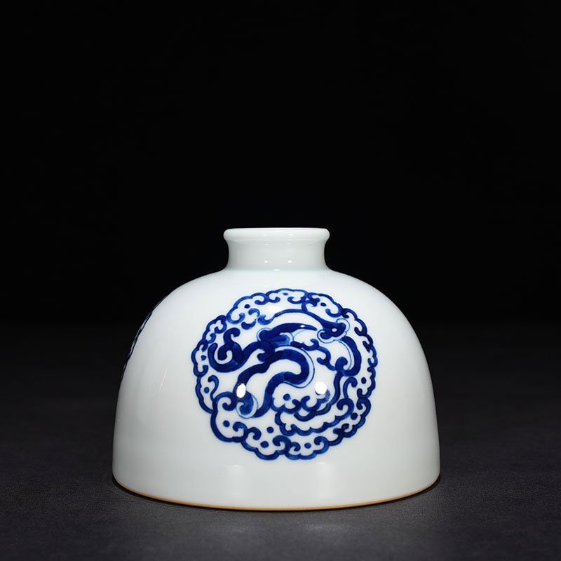 Qing Dynasty Kangxi blue and white Taibai Zun