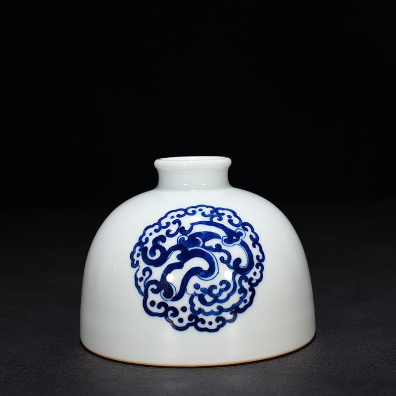 Qing Dynasty Kangxi blue and white Taibai Zun