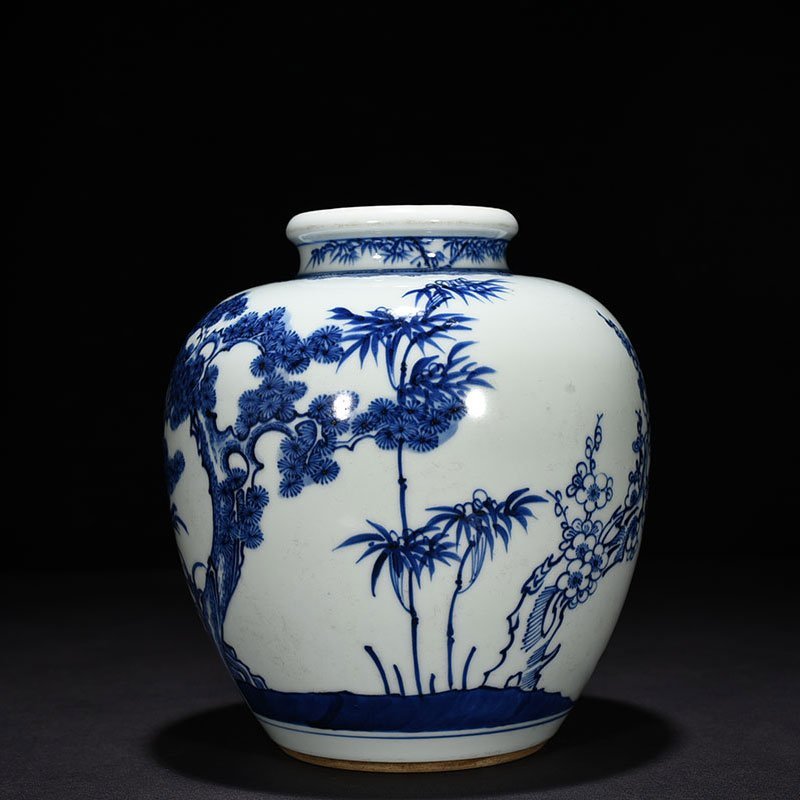 Qing Dynasty Kangxi blue and white pine bamboo and plum jar