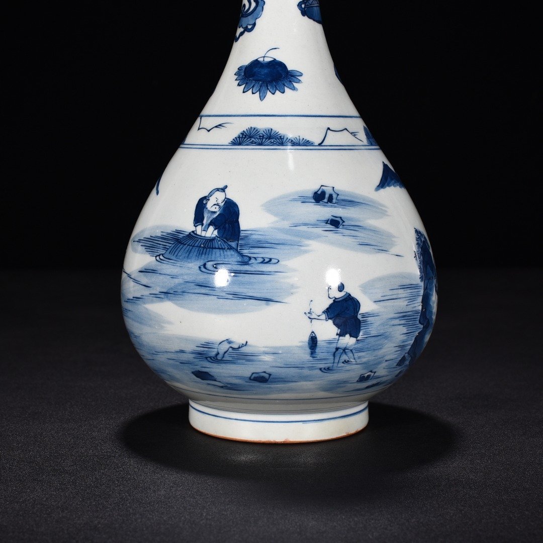 Qing Dynasty Kangxi blue and white fisherman’s figure jade pot spring vase
