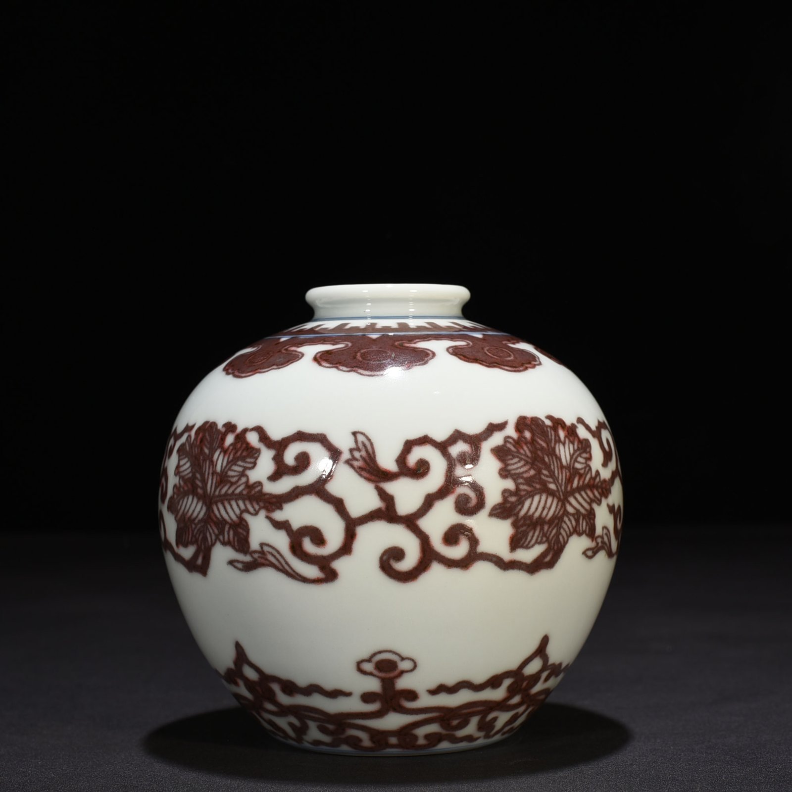 Qing Dynasty Kangxi blue and white underglaze red water bowl and plum vase