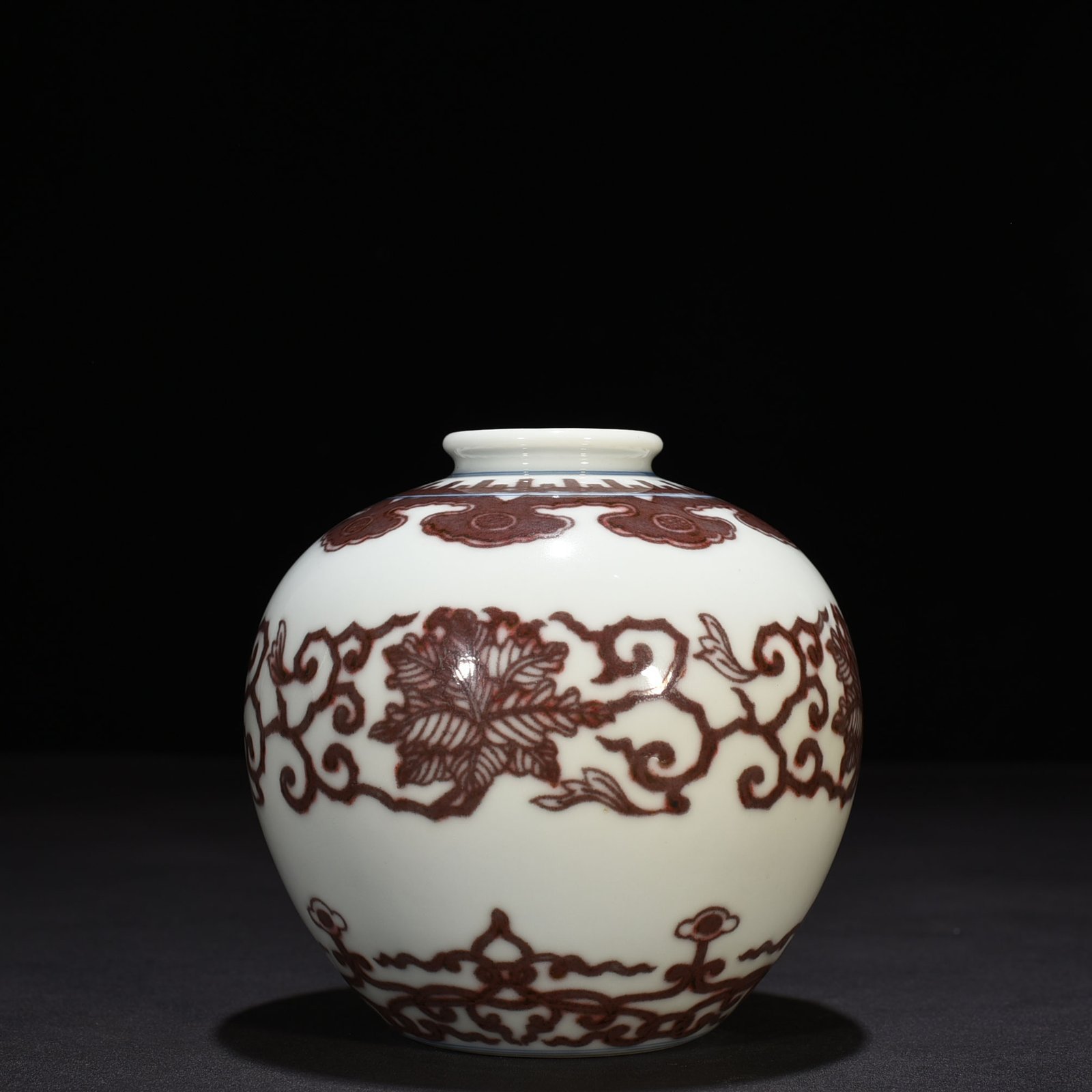 Qing Dynasty Kangxi blue and white underglaze red water bowl and plum vase