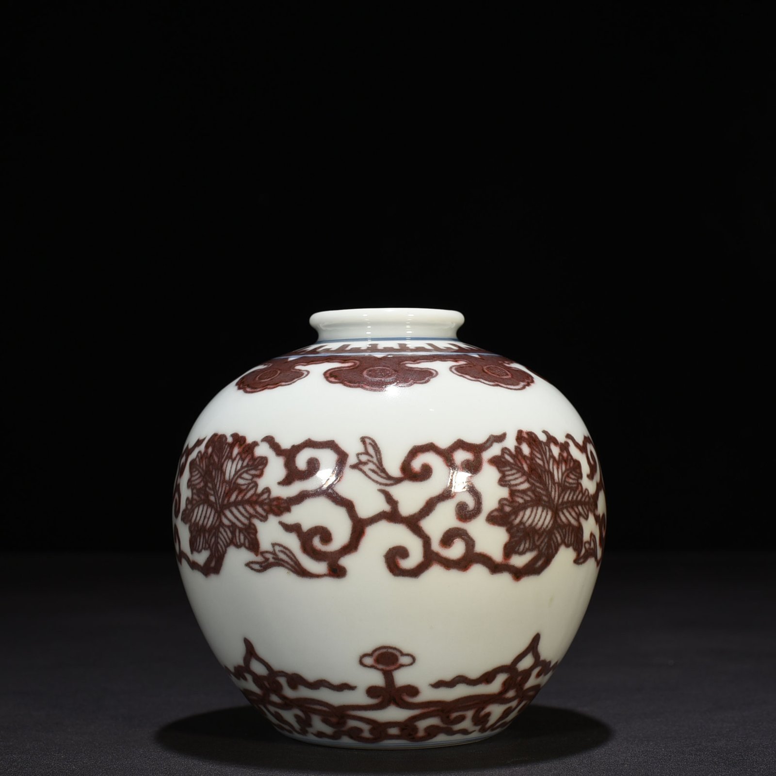 Qing Dynasty Kangxi blue and white underglaze red water bowl and plum vase