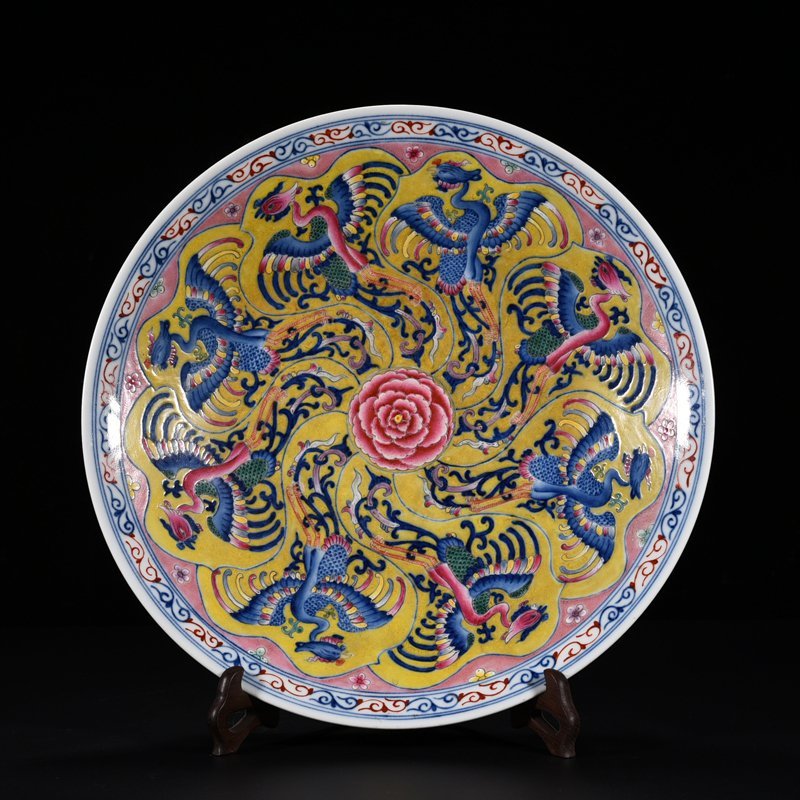 Qing Dynasty Kangxi yellow ground blue and white multicolored phoenix plate