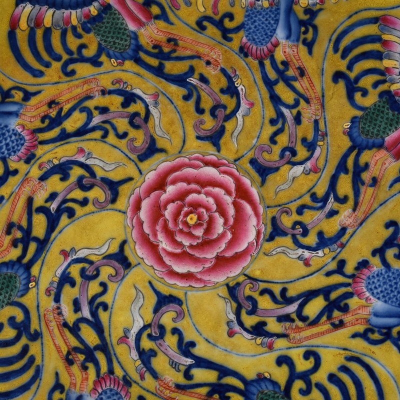 Qing Dynasty Kangxi yellow ground blue and white multicolored phoenix plate