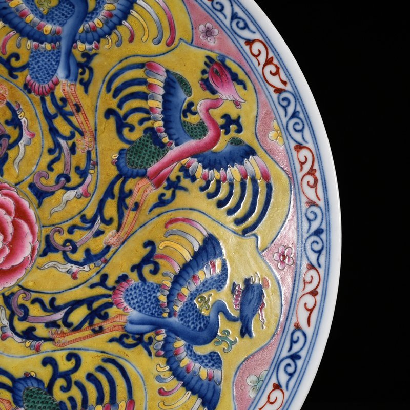 Qing Dynasty Kangxi yellow ground blue and white multicolored phoenix plate