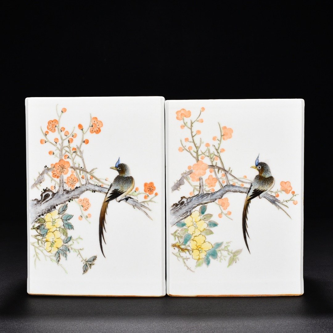 Qing Dynasty Jin Pin light purple color flower and bird square pen holder