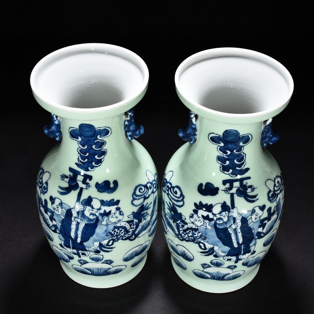 Qing Dynasty blue and white longevity star amphorae