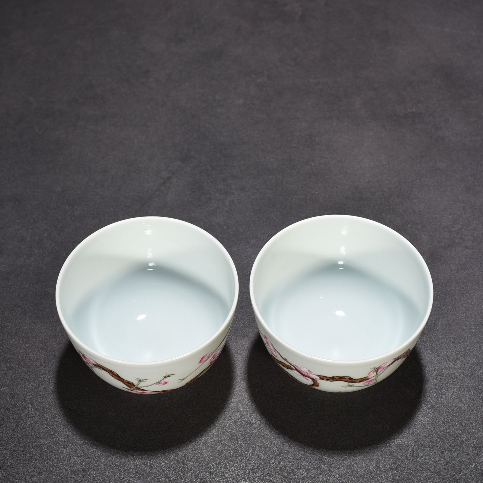 Qing Dynasty Daoguang Gengxu Xing Youhengtang pastel cup
