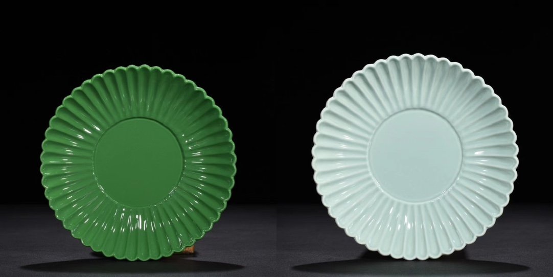 Qing Dynasty Yongzheng twelve-color glaze chrysanthemum petal dish