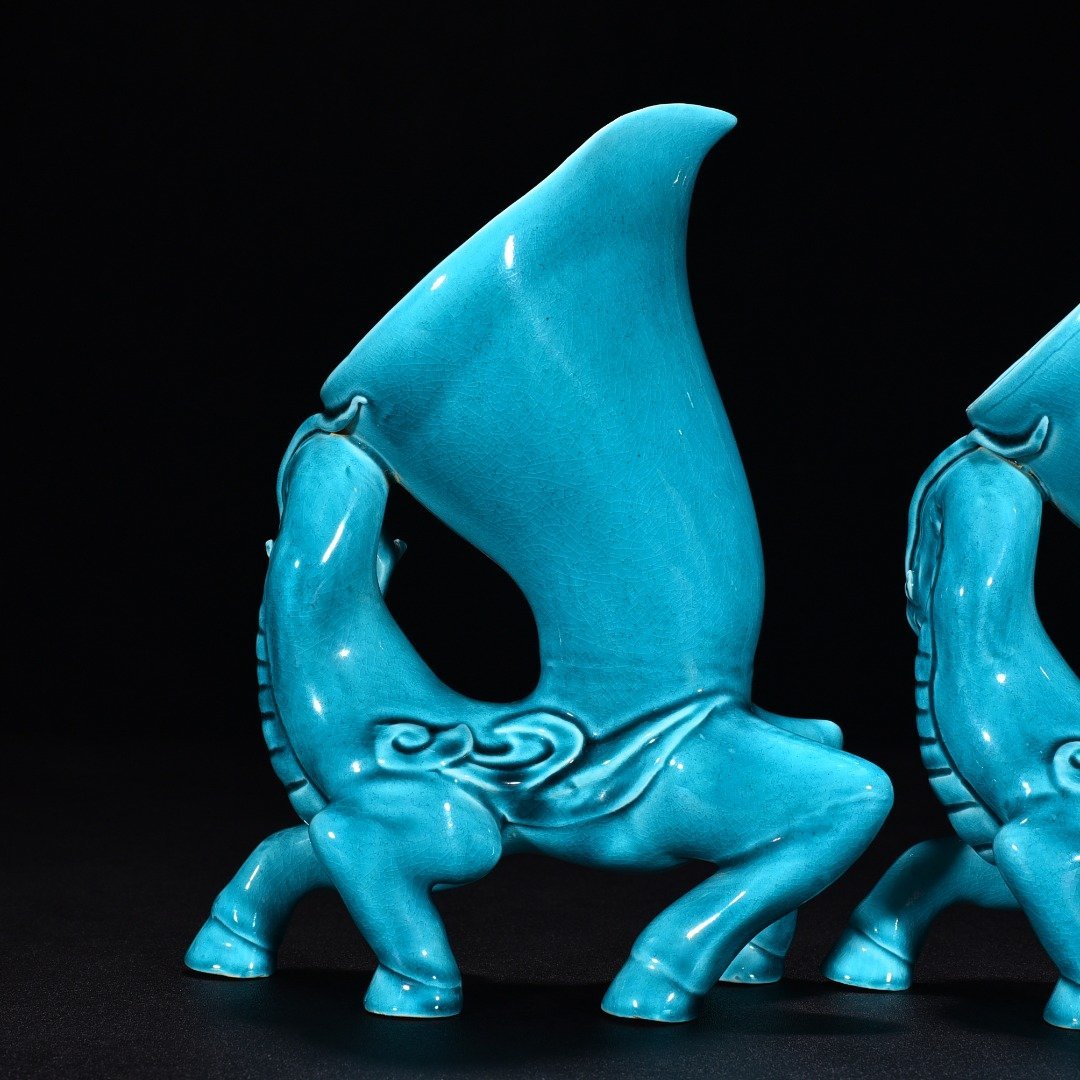 Qing Dynasty Yongzheng peacock blue glaze Dragon Cup