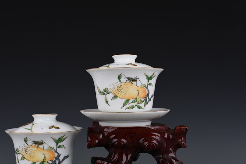 Qing Dynasty Yongzheng Imperial Enamel Fushou Covered Bowl