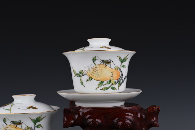 Qing Dynasty Yongzheng Imperial Enamel Fushou Covered Bowl