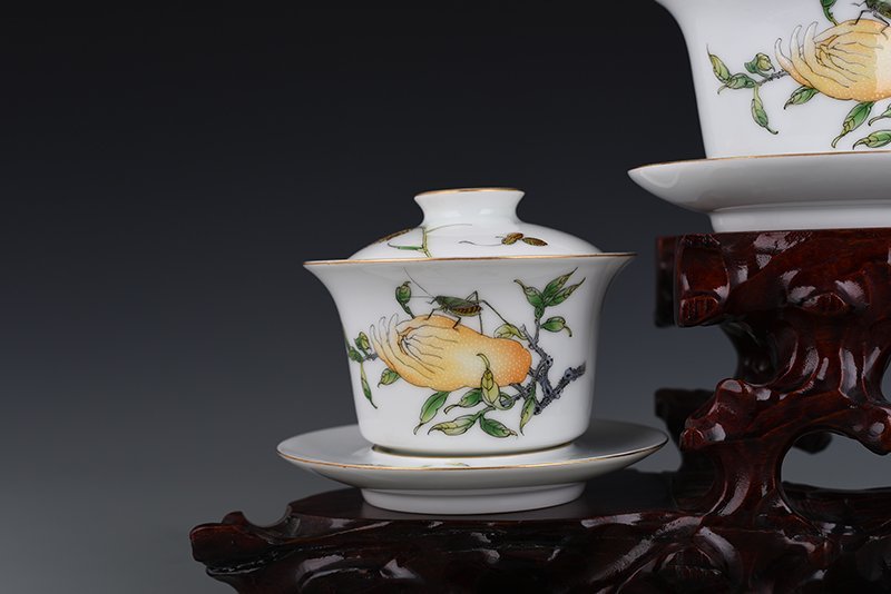 Qing Dynasty Yongzheng Imperial Enamel Fushou Covered Bowl