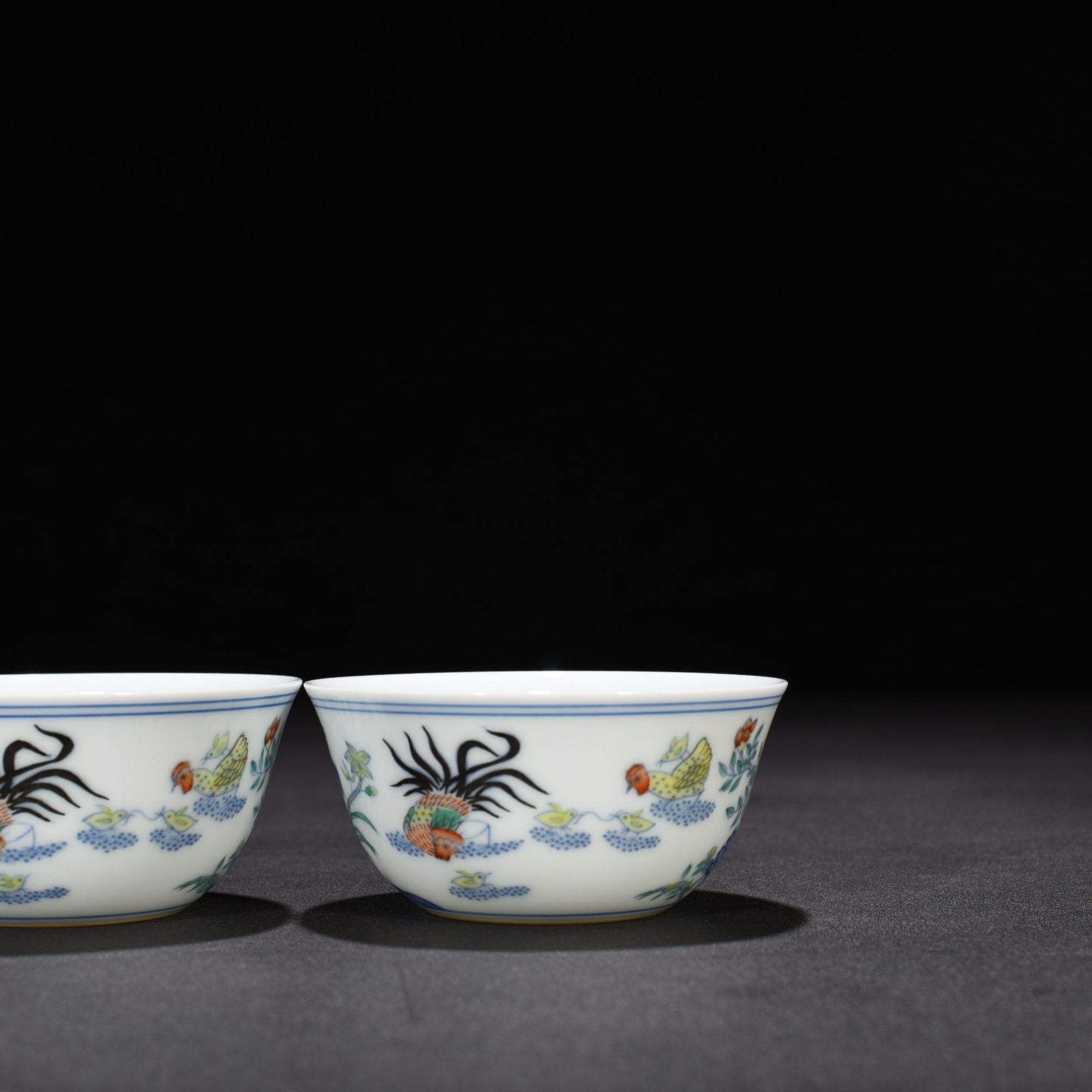 Qing Dynasty Yongzheng Doucai Family Portrait Chicken Cup