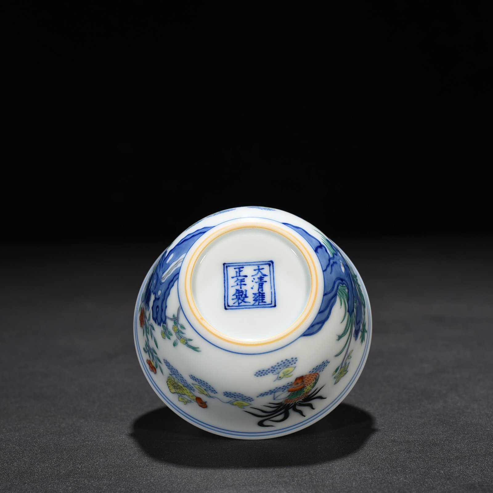 Qing Dynasty Yongzheng Doucai Family Portrait Chicken Cup