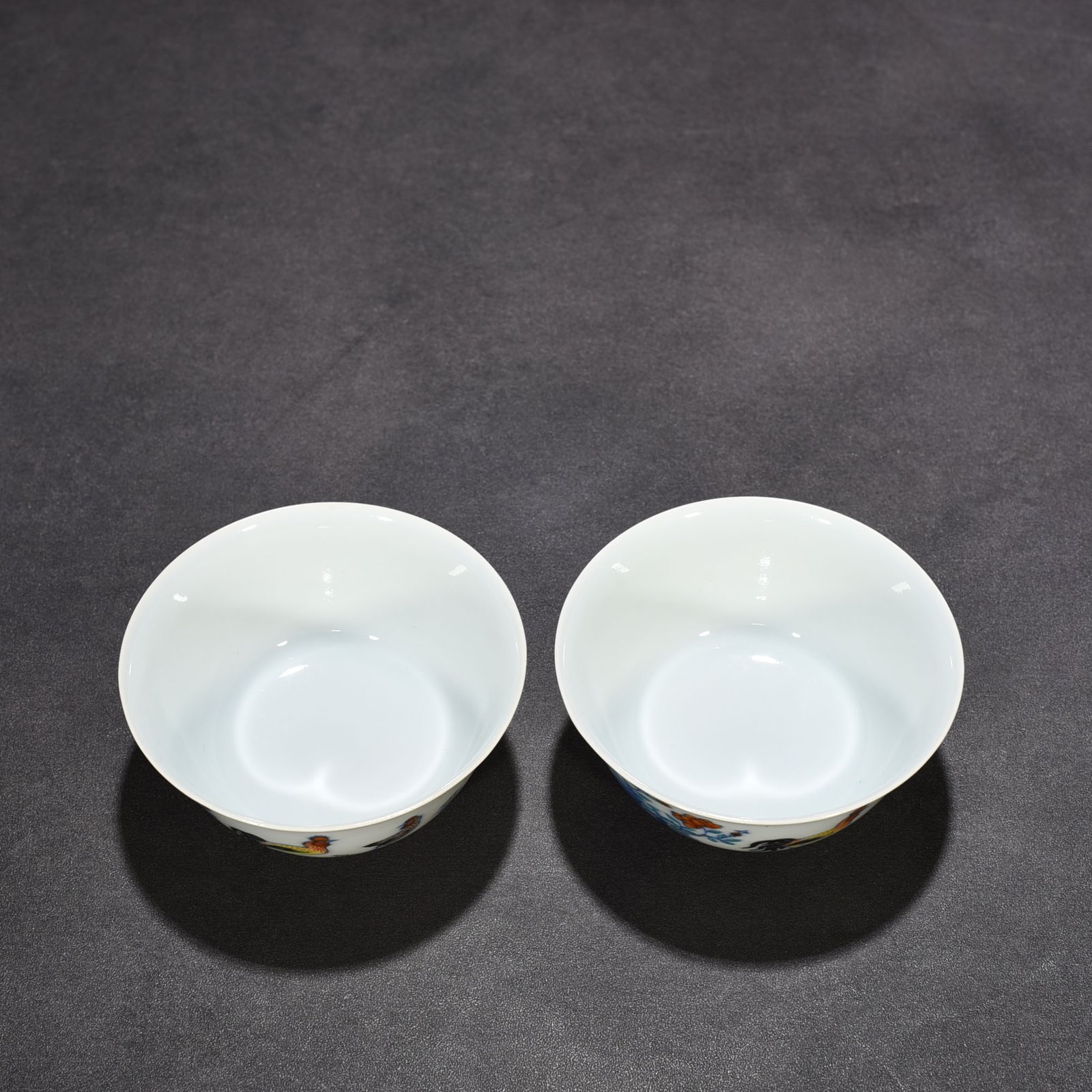 Qing Dynasty Yongzheng Doucai Family Portrait Chicken Cup