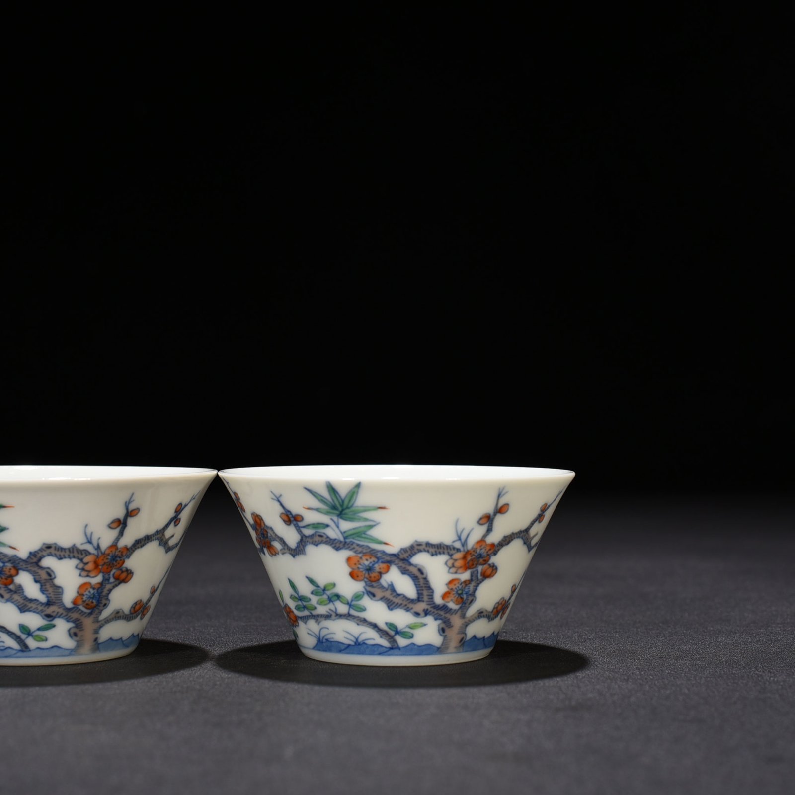 Qing Dynasty Yongzheng Doucai Bamboo Plum Double Clear Horseshoe Cup