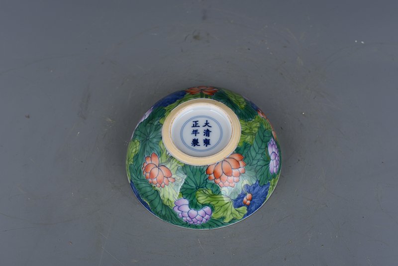 Qing Dynasty Yongzheng Doucai Lotus Lying Bowl