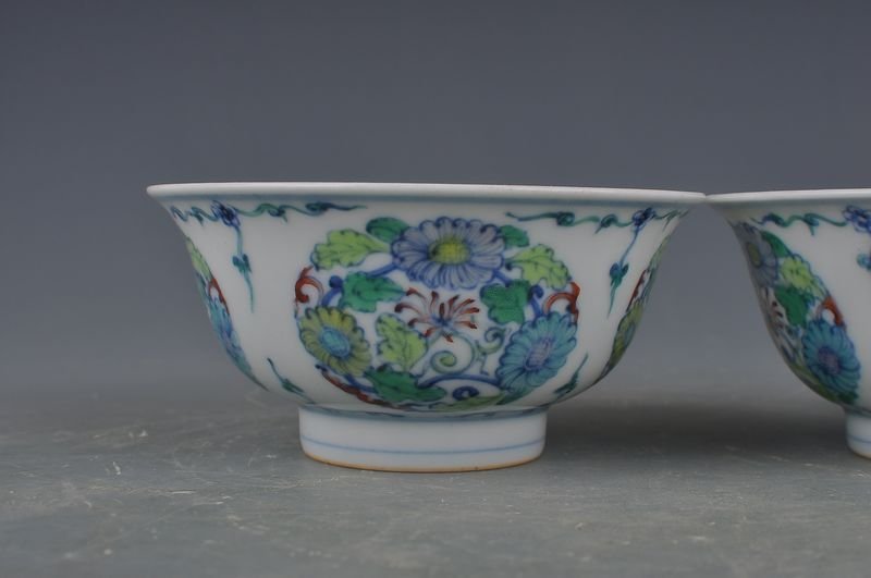 Qing Dynasty Yongzheng Doucai Chrysanthemum Bowl