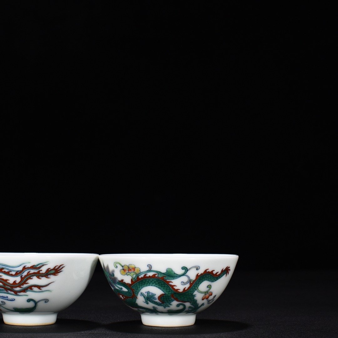 Qing Dynasty Yongzheng doucai dragon and phoenix cup