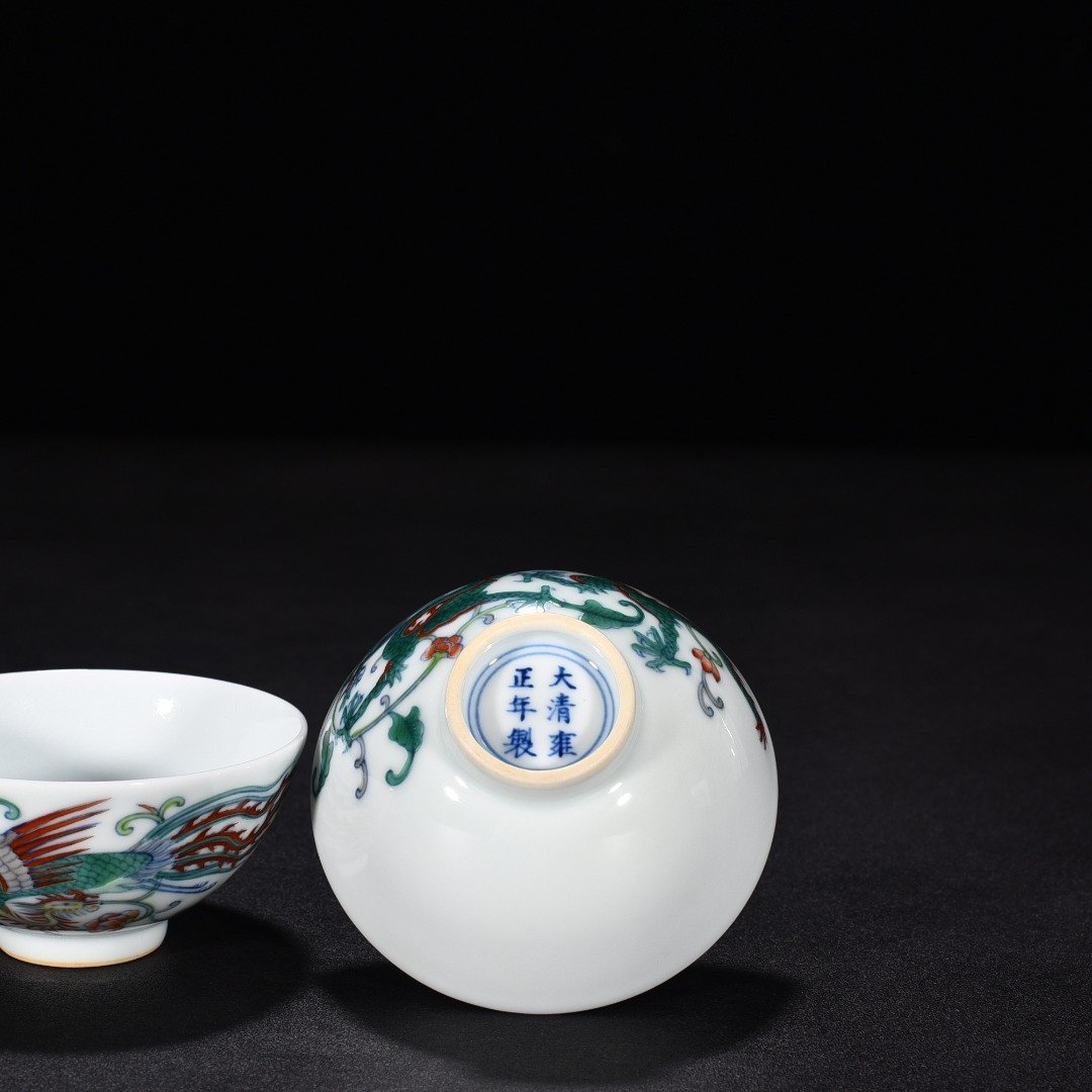 Qing Dynasty Yongzheng doucai dragon and phoenix cup