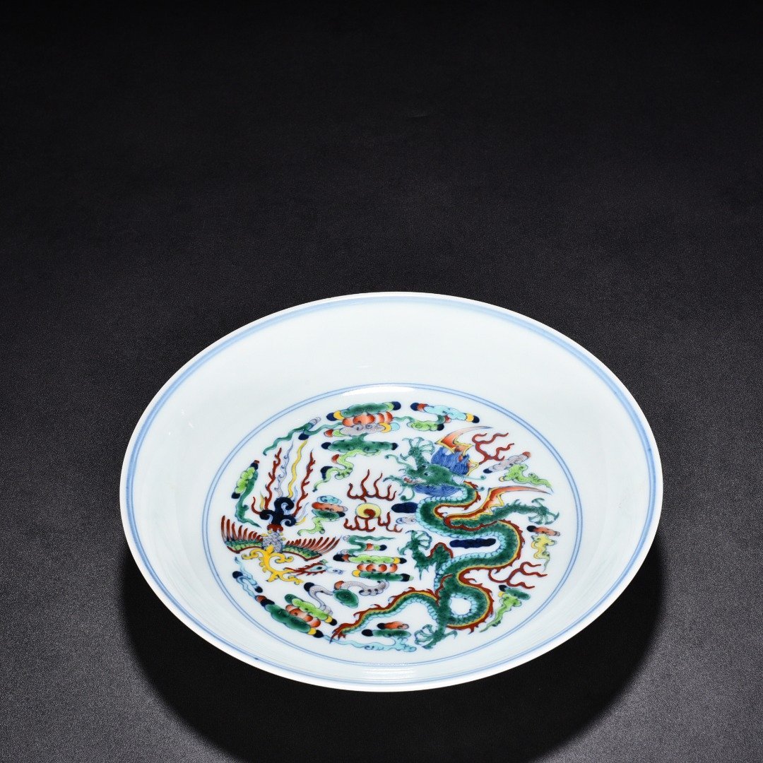 Qing Dynasty Yongzheng doucai dragon and phoenix plate