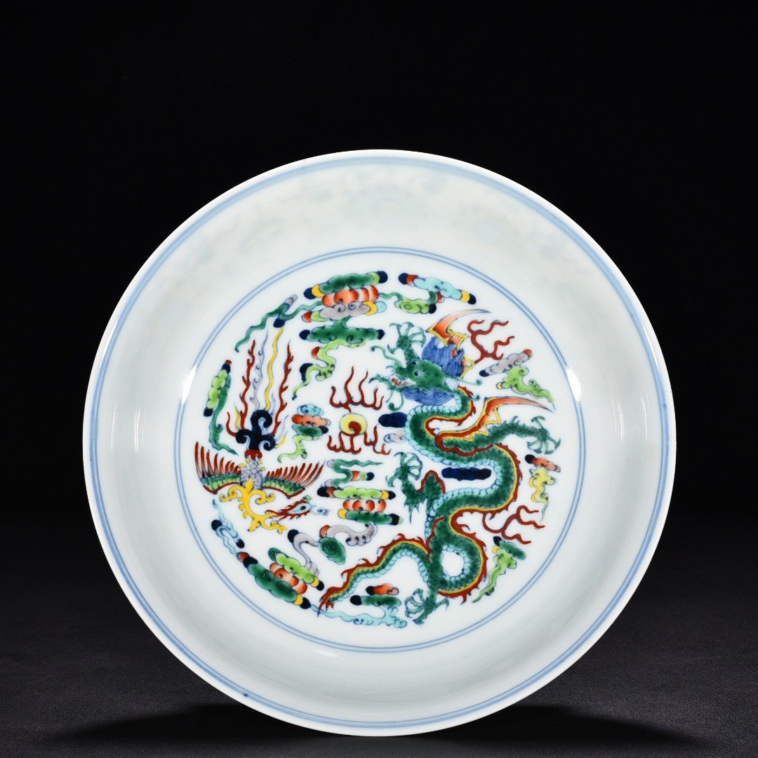 Qing Dynasty Yongzheng doucai dragon and phoenix plate