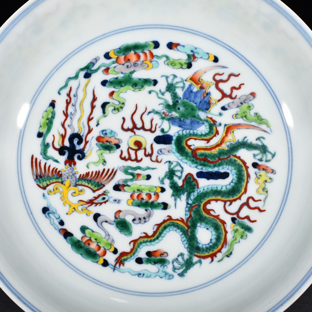 Qing Dynasty Yongzheng doucai dragon and phoenix plate
