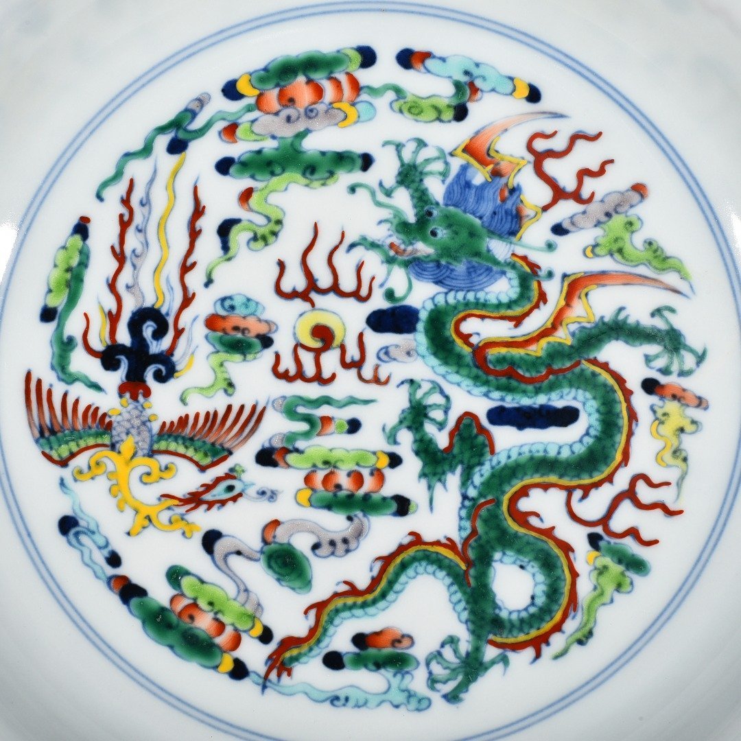 Qing Dynasty Yongzheng doucai dragon and phoenix plate