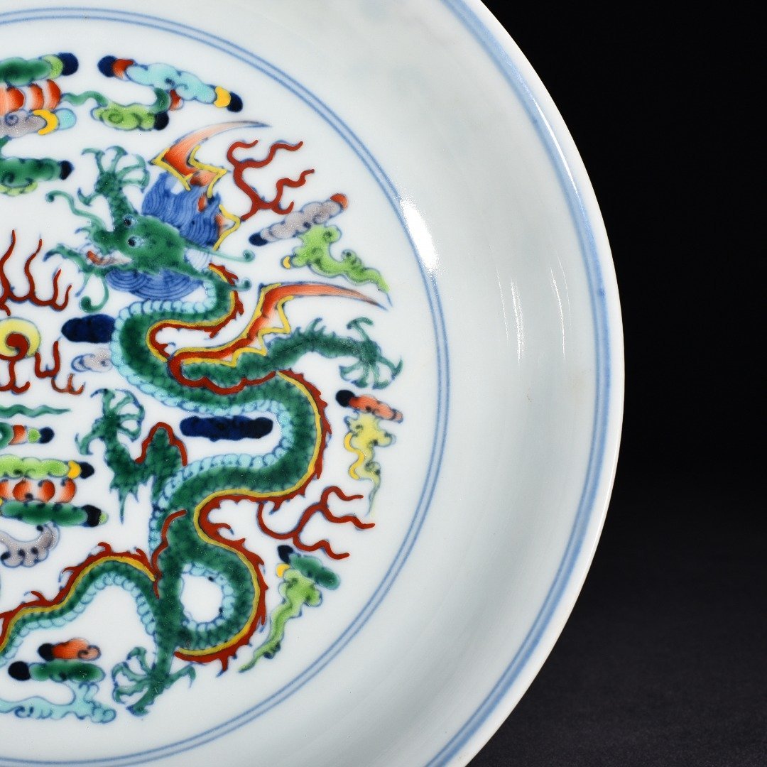 Qing Dynasty Yongzheng doucai dragon and phoenix plate