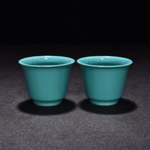 Qing Dynasty Yongzheng turquoise green glaze cu