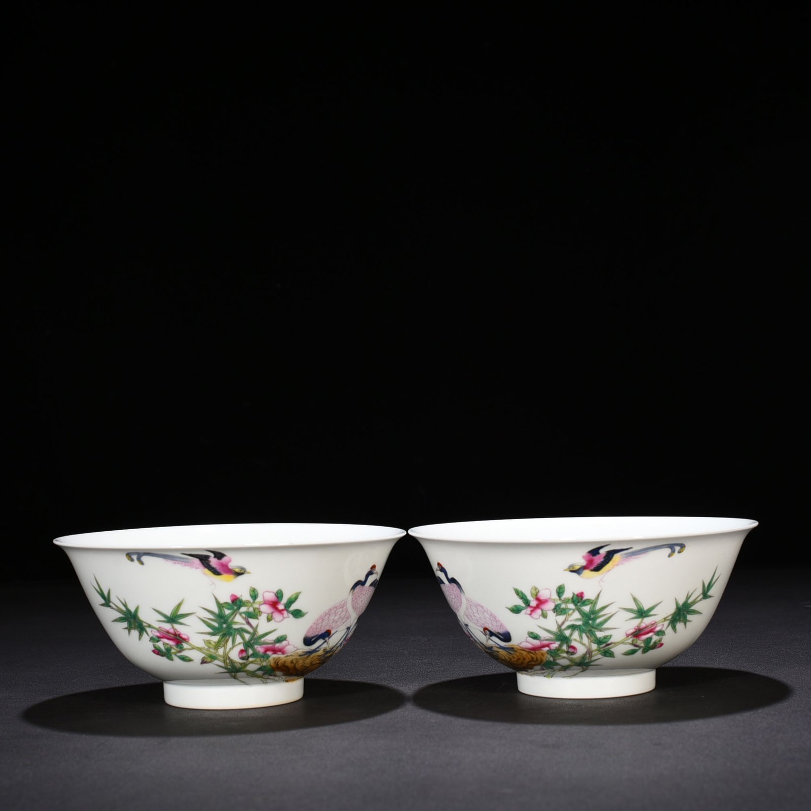 Qing Dynasty Yongzheng enamel bowl with crane flower and birds