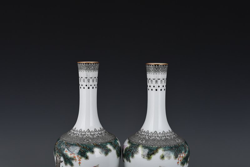 Qing Dynasty Yongzheng Enamel Rattle Zun with Six Cranes and Spring Picture