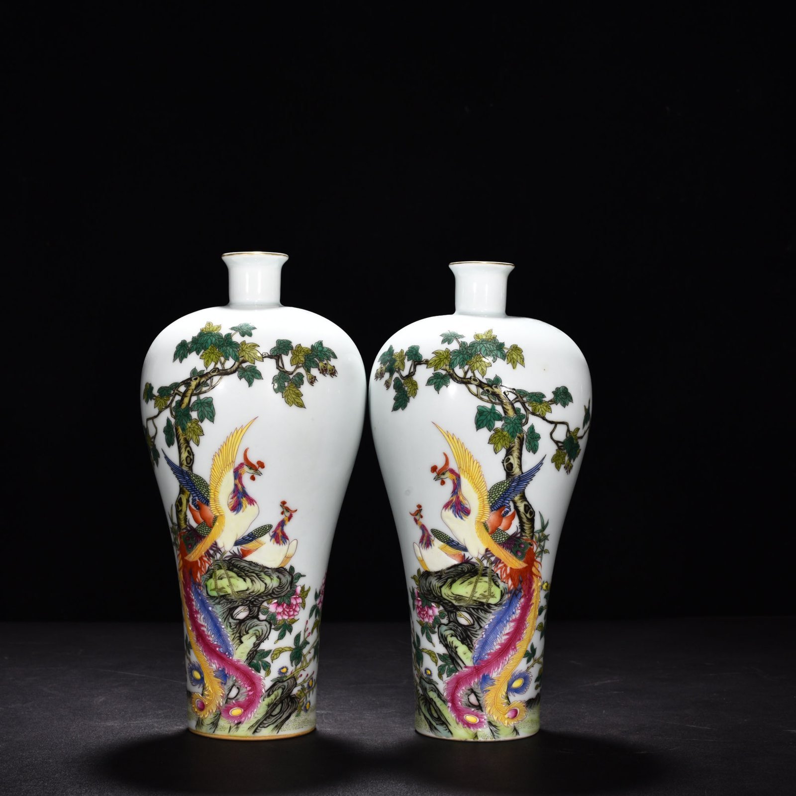Qing Dynasty Yongzheng enamel phoenix flower plum vase