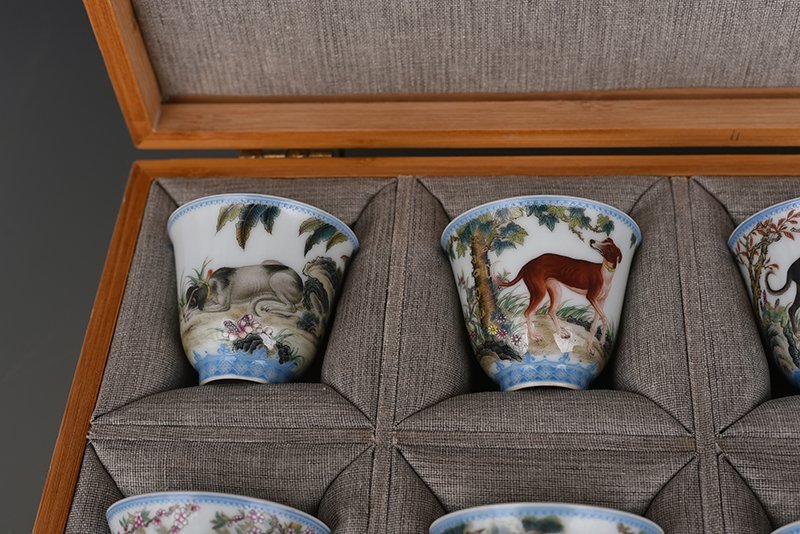 Qing Dynasty Yongzheng Enamel Ten Dogs and Ten Beauties Cup