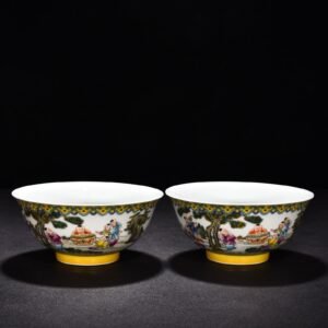 Qing Dynasty Yongzheng enamel palace-style bowl with baby playing