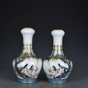 Qing Dynasty Yongzheng enamel apricot forest spring swallow garlic vase
