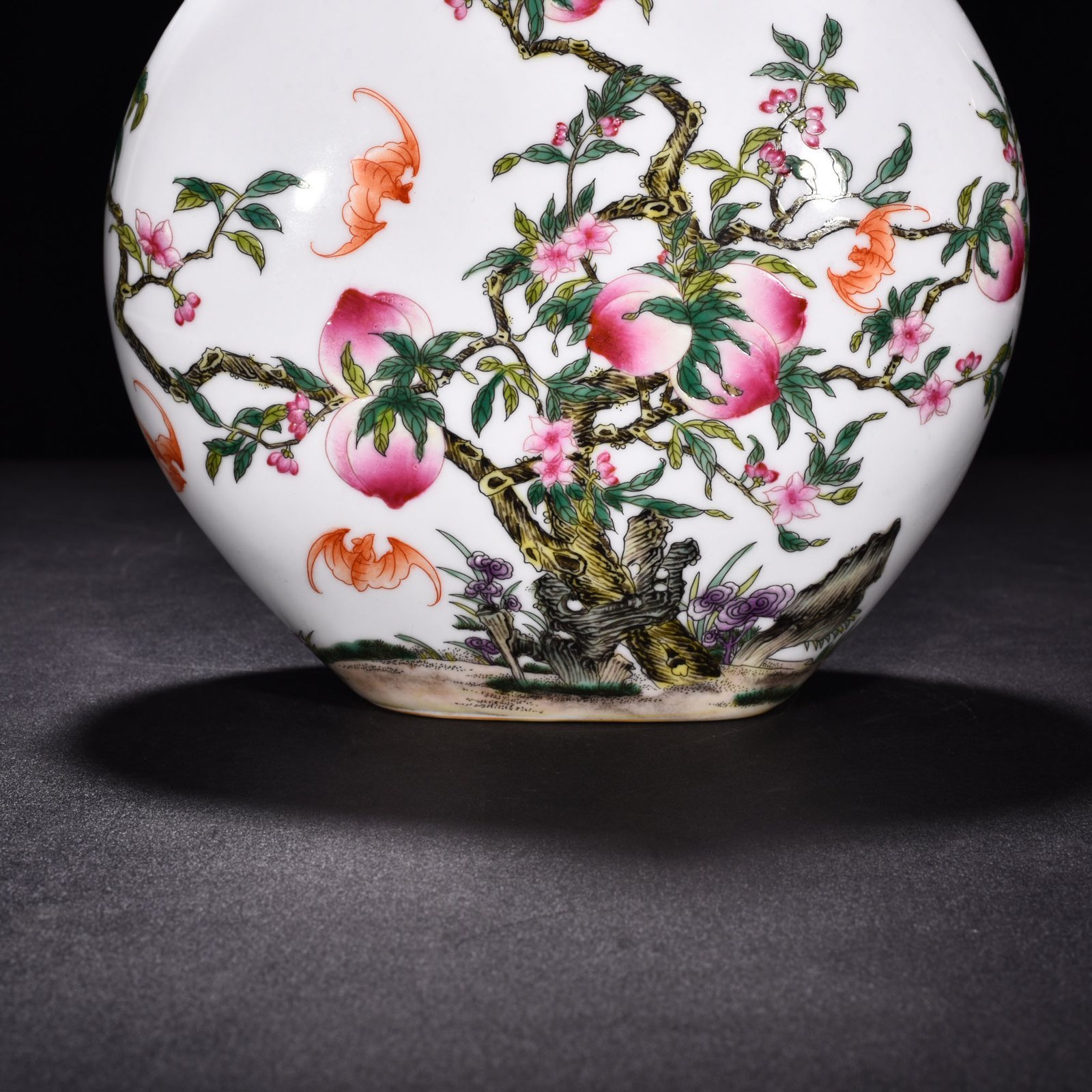 Qing Dynasty Yongzheng enamel color blessing and longevity flat vase