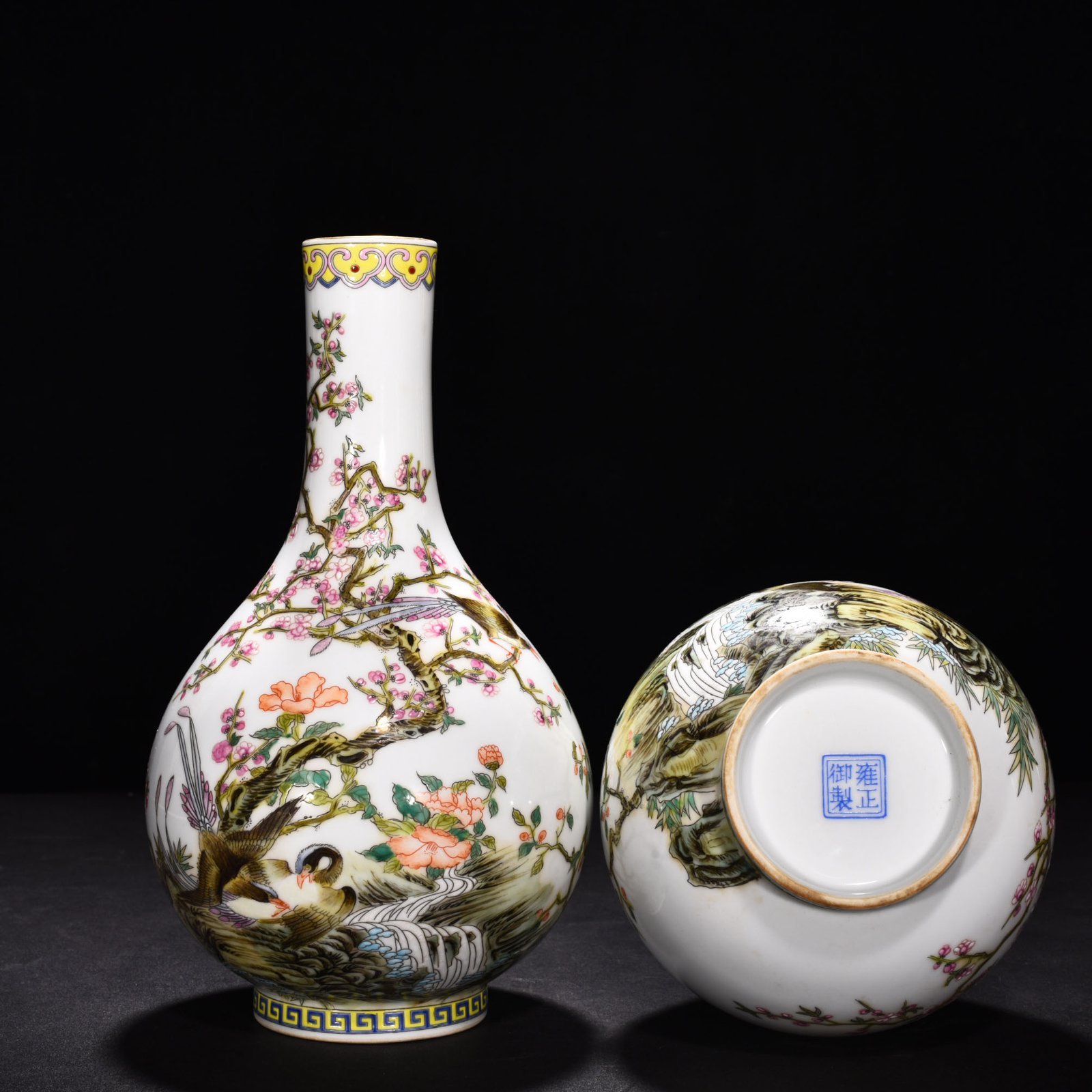 Qing Dynasty Yongzheng enamel vase with flower and birds