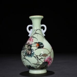 Qing Dynasty Yongzheng enamel lotus pond kingfisher amphorae